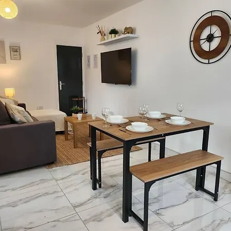 Aparthotel Flat 8 - 10 Min To Centre By Property Promise Cardiff Exterior photo