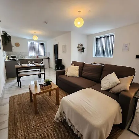 Aparthotel Flat 8 - 10 Min To Centre By Property Promise Cardiff Exterior photo